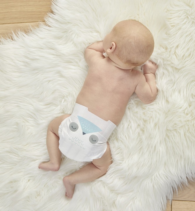 Actual product image Kit & Kin Nappies (Size 4, Monthly box, 136 Piece)