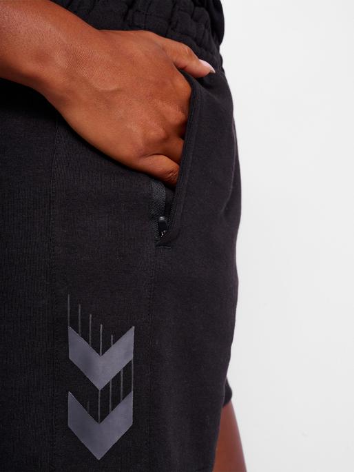 Produktbild hummel Hmltravel Shorts Woman (S)