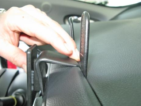 Immagine prodotto Brodit 855098 Supporto auto Kia Rio 15