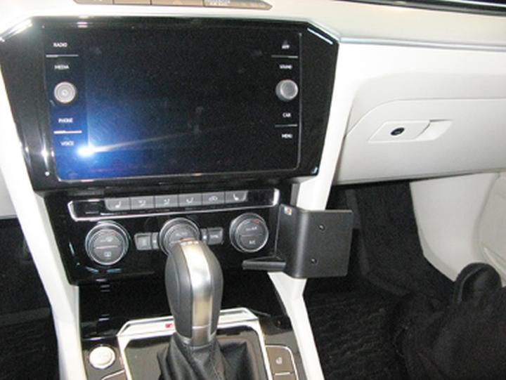 Actual product image Brodit ProClip Angled mount - Holder for cell phone