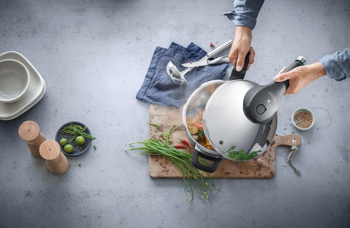 Actual product image WMF Perfect Premium (22 cm, Steam cooker, Stainless steel)