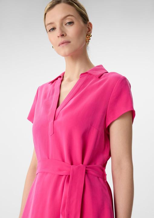 Image du produit Comma Kleid Kurzärmeliges Midikleid aus Viskosemix mit V-Ausschnitt (44)