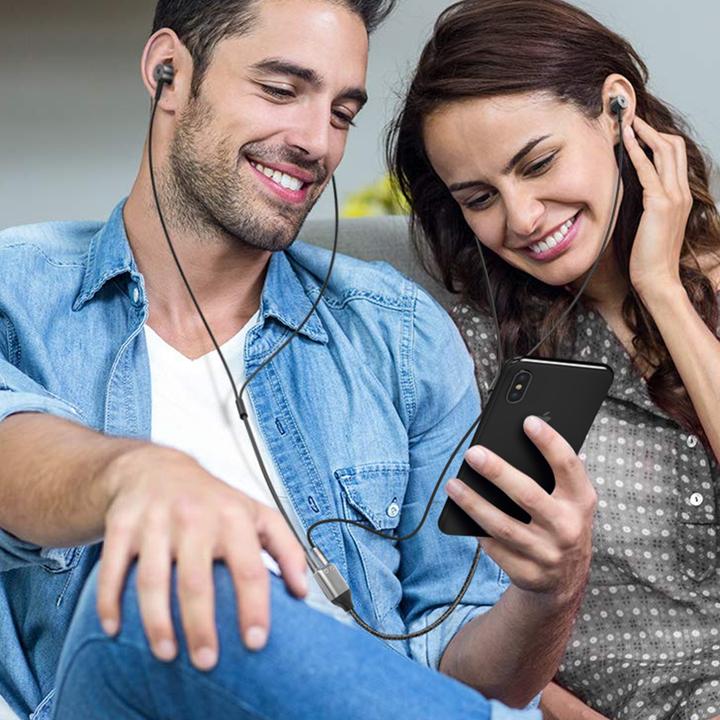 Actual product image LinQ LT3537 Audio splitter (Lightning, 3.5mm jack)