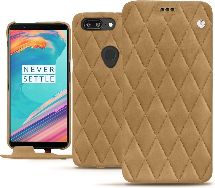Actual product image Noreve Leather cover vertical