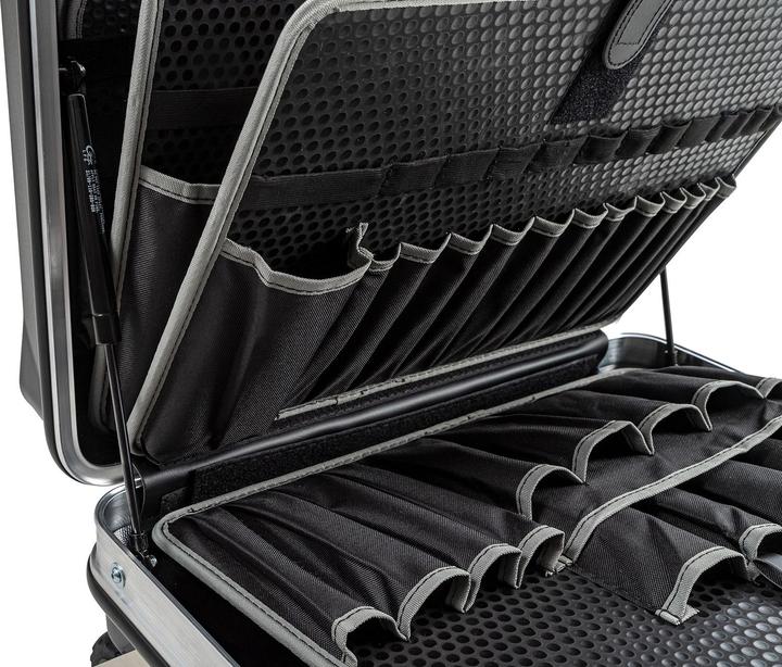 Actual product image B&W International Orca (1 Piece)