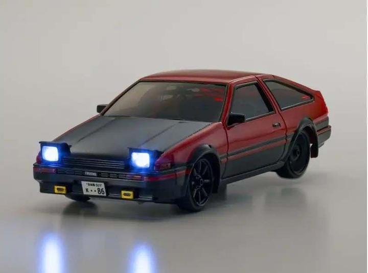 Immagine prodotto Kyosho Europe Toyota AE86 RD/BK 1:28, Rot/Schwarz, Altersempfehlung
