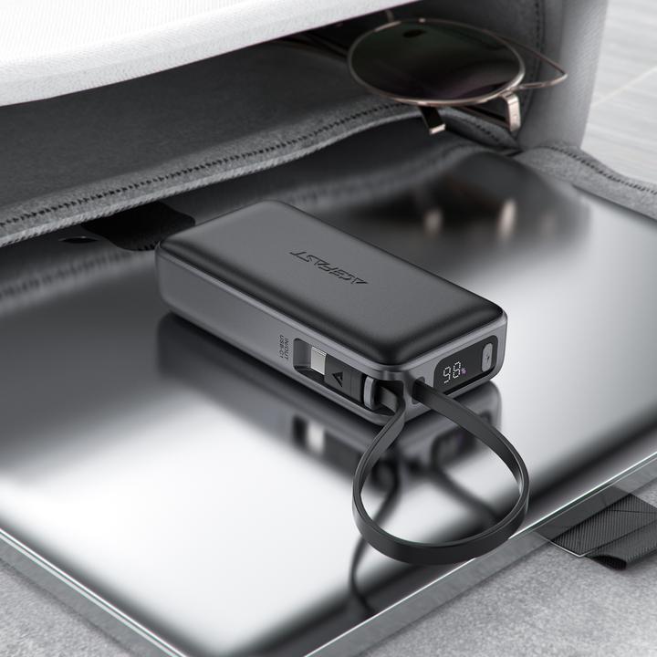 Actual product image Acefast M7-10000 PD30W Powerbank with Built-in Cable - Black (10000 mAh, 30 W, 37 Wh)