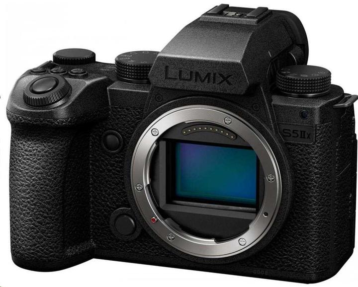 Produktbild Panasonic Lumix DC-S5 Mark IIx + S 50 mm f/1,8 (50 mm, 24.20 Mpx, Vollformat)