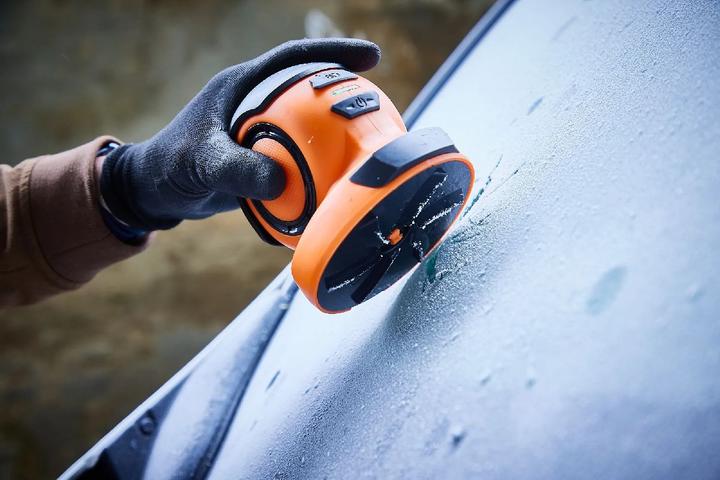 Actual product image Osram ICEscraper 010