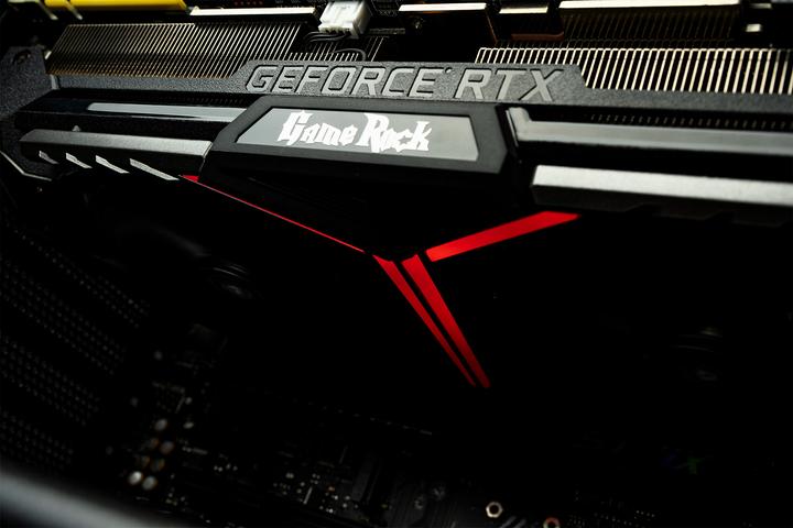 Produktbild Mifcom Savage RTX2080S Ryzen 7 (500 GB, 16 GB, AMD Ryzen 7 3700X, GeForce RTX 2080 Super)