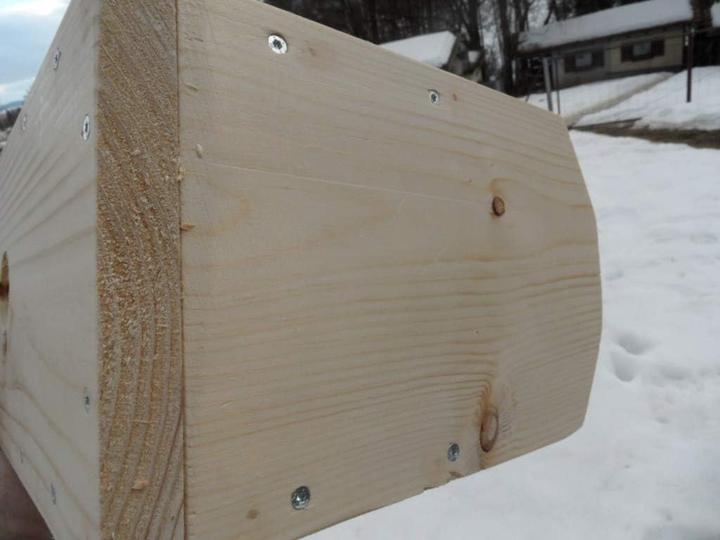 Produktbild Arbrikadrex Eichhörnchen Futterhaus