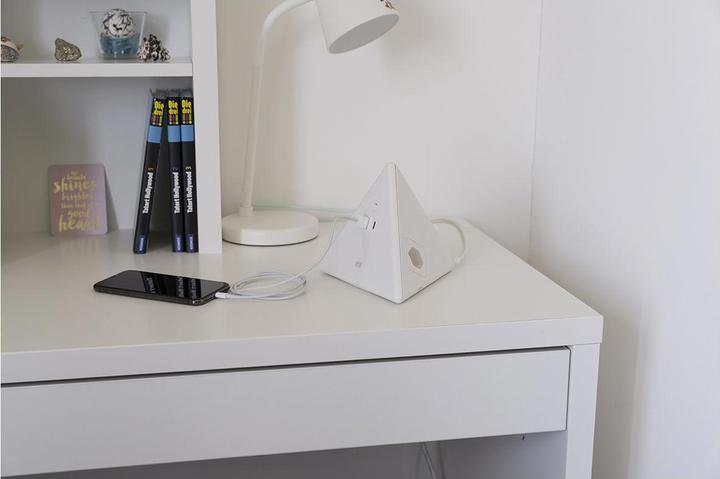 Actual product image Max Hauri Pyramid Soft-Touch surface (4x, Type 13, USB-A, USB-C, 2.50 m)