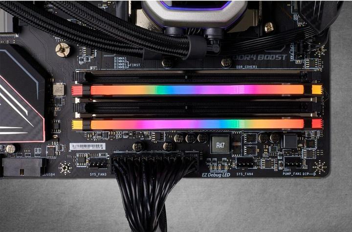 Productafbeelding Corsair Vengeance RGB Pro (2 x 16GB, 3200 MHz, DDR4 RAM, DIMM 288 pin)