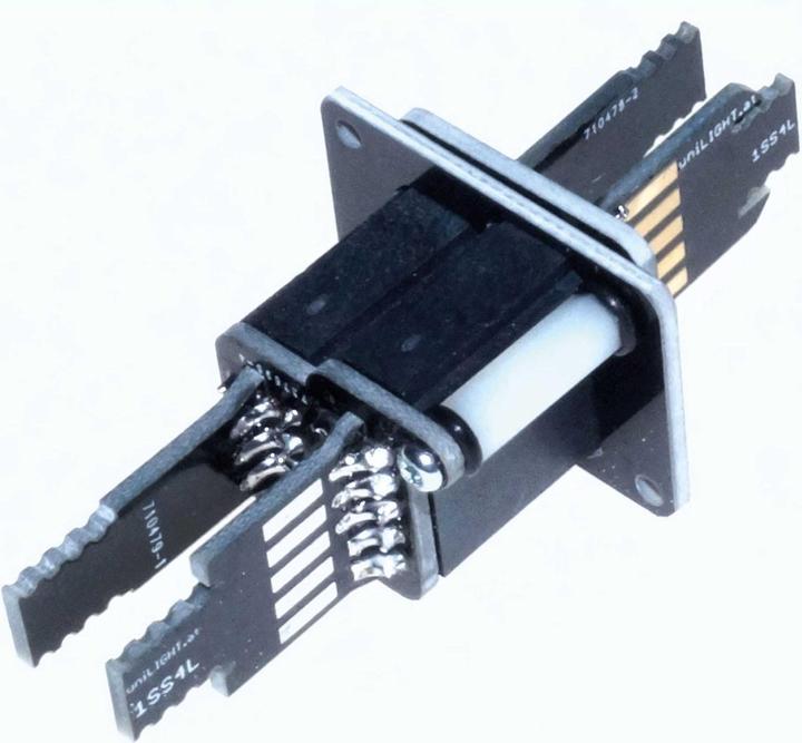 Image du produit Unilight Connecteur Direct Direct Avec 6 Servos Primaires Et 4 Pôles Pour Jusqu'à 3 Lumières