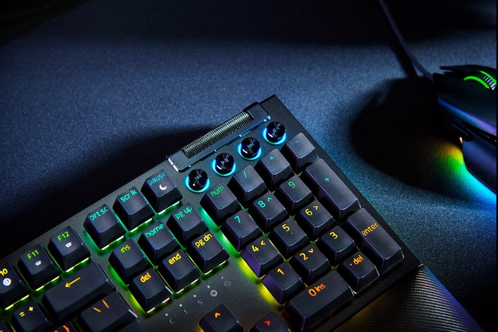 Produktbild Razer BlackWidow V4 (DE, Kabelgebunden)