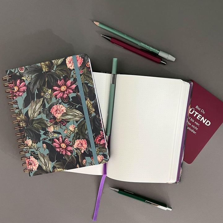 Produktbild Cedon Ringbuch Hardcover PASSIONSBLUME (16.5 x 21 cm, Speziallineatur, Harter Einband)