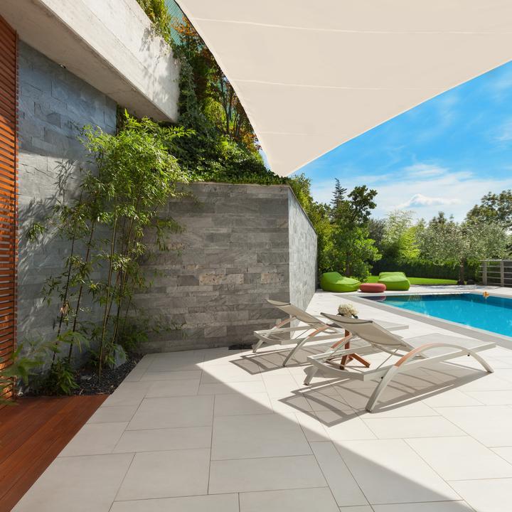 Actual product image Relaxdays Beige Triangular Shade Sail (600 x 510 x 0.5 cm)