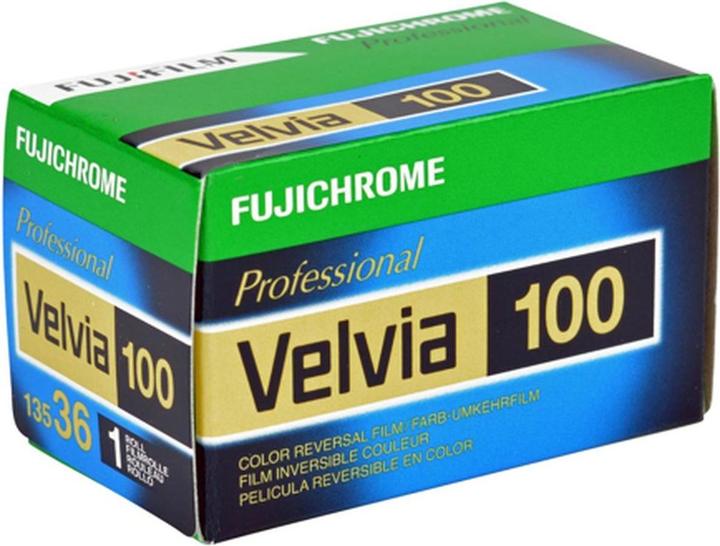 Actual product image Fujifilm Velvia 100 135/36
