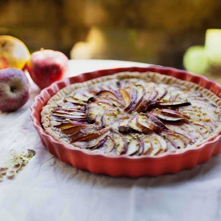 Actual product image Emile Henry Red cake tin (29.50 cm)