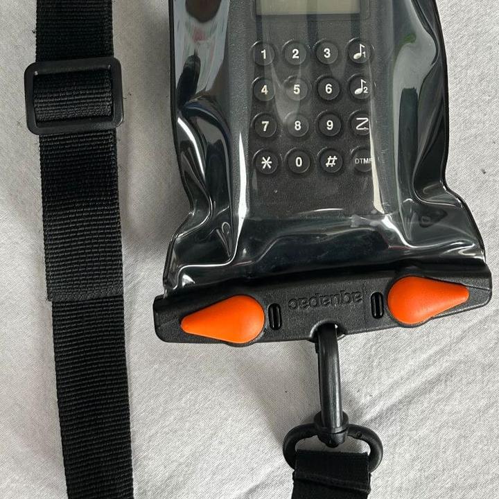 Produktbild Aquapac Bidirektionales Tragegeschirr für VHF-Funksender