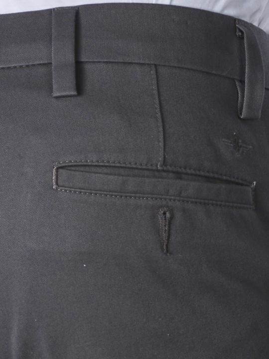 Immagine prodotto Dockers Smart 360 Chino Pant Slim storm (W32/L30)