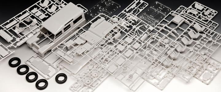 Actual product image Revell Land Rover Series III