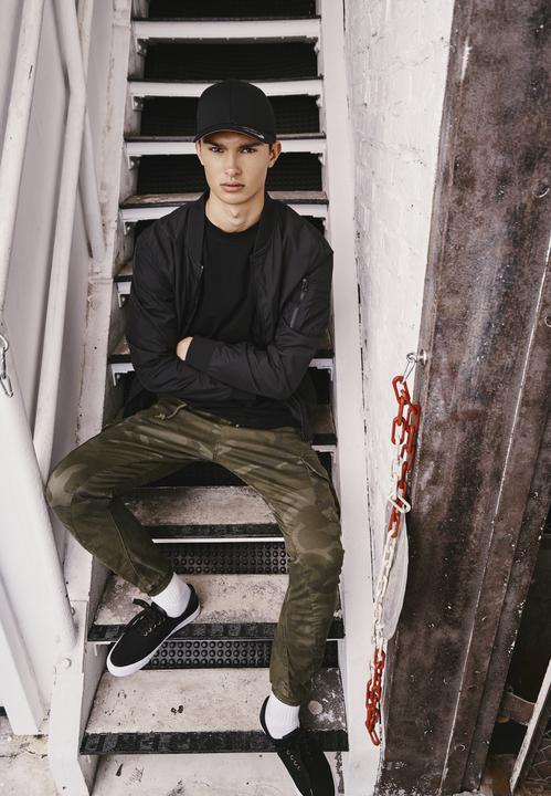 Produktbild Urban Classics Camo Cargo Jogging Pants (28)