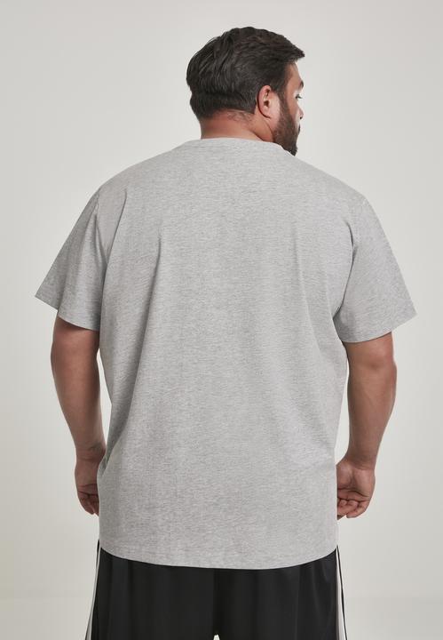 Actual product image Urban Classics Basic Tee (4XL)
