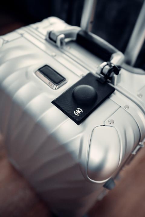 Actual product image speck Luggage Tag Pro