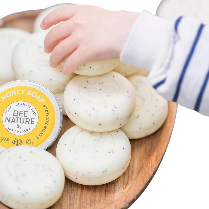 Produktbild Bee Nature Peeling-Handschuh & Bio-Honig-Seifen-Set