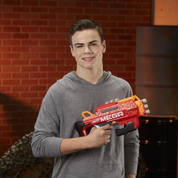 Actual product image Nerf AccuStrike Mega Bulldog