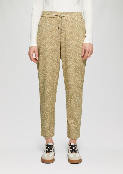 Actual product image S.Oliver Hose Gemusterte Jogpants und Reissverschlusstaschen (32)