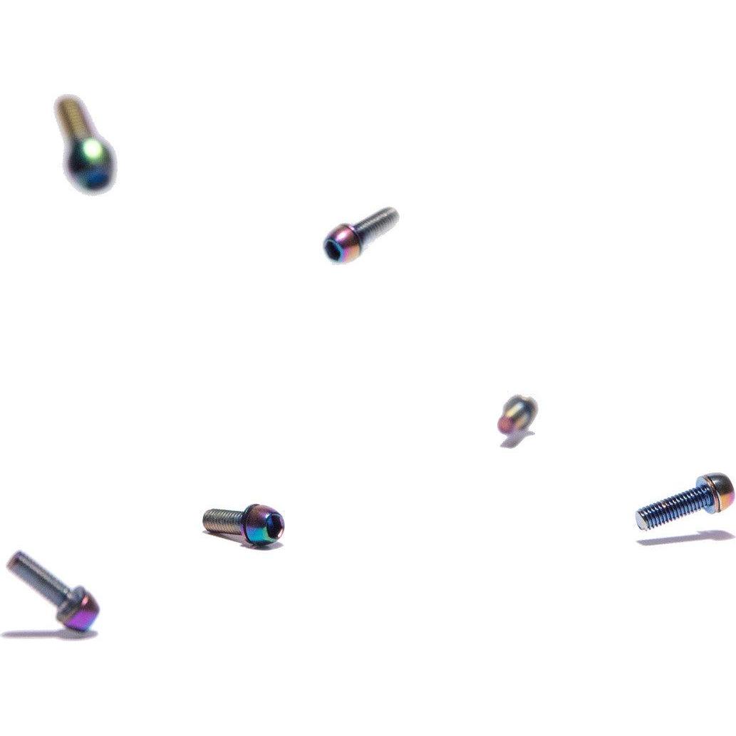 Title, Attacchi manubrio