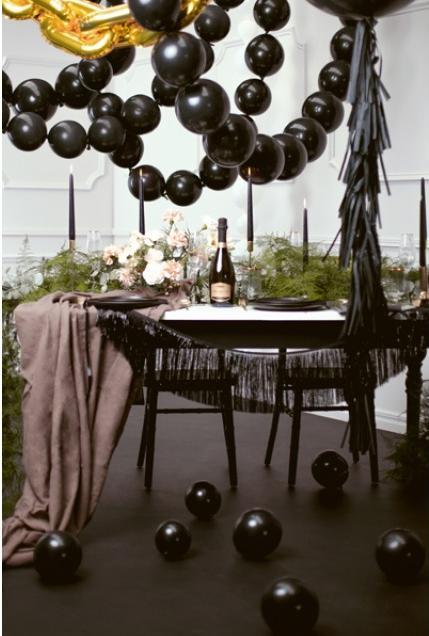 Image du produit Partydeco Ballons à chaîne Linking Ballon décoratif noir 33cm, 20 pièces (1 x)