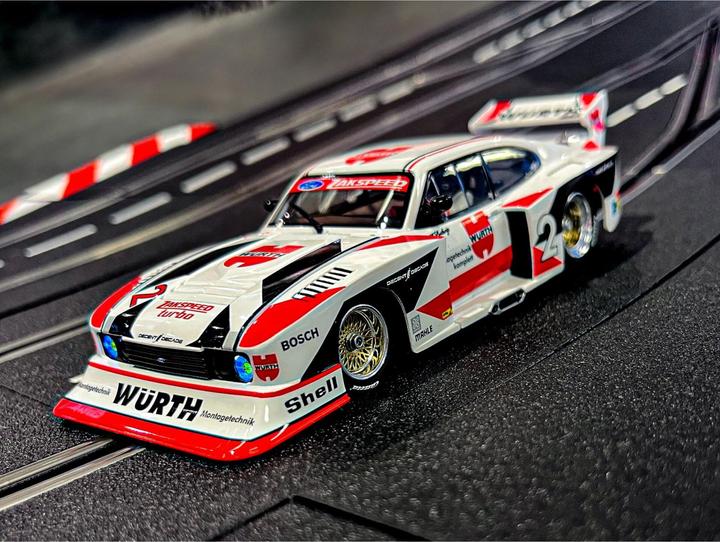 Produktbild Carrera 20031042 - Digital 132 Ford Capri Zakspeed Turbo "Würth-Zakspeed-Team, No.2"