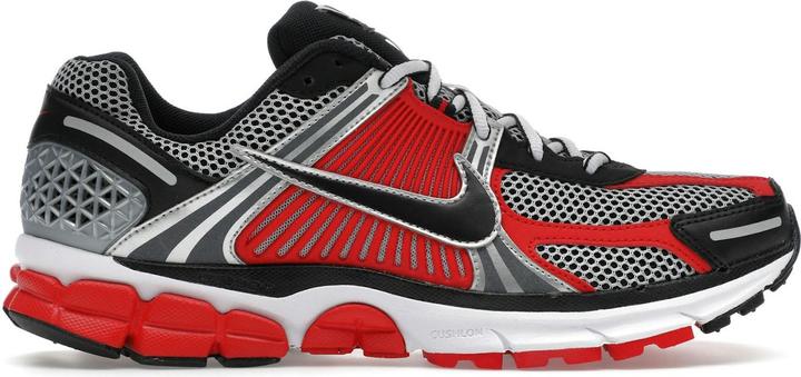 Image du produit Nike Zoom Vomero 5 Metallic Silver University Red (46)