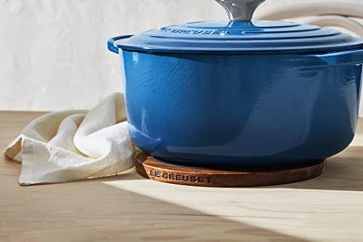 Actual product image Le Creuset Magnetic wooden coaster acacia (1 x, Pan coaster)