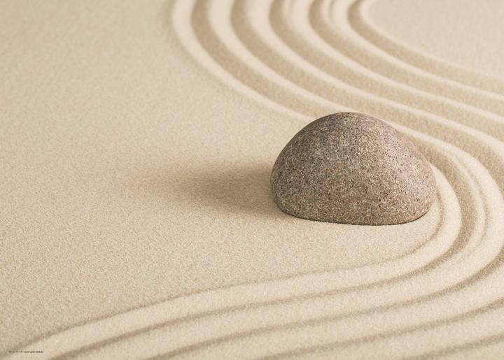 Actual product image CoverYourDesk Zen Garden with Stone in the Sand