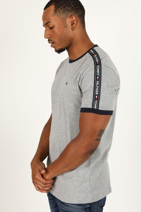 Actual product image Tommy Hilfiger tee (50, M)