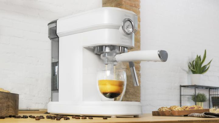 Actual product image Cecotec Cafelizzia 790 Pro