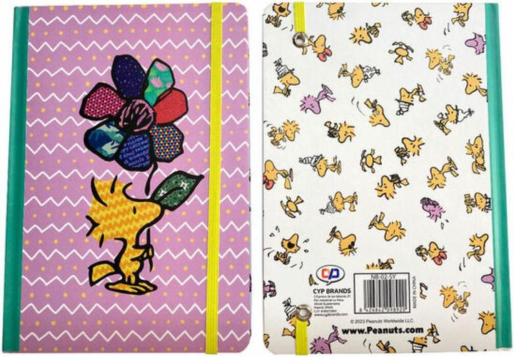 Actual product image CyP Brands Snoopy A5 notebook (A5, Lined, Hardcover)