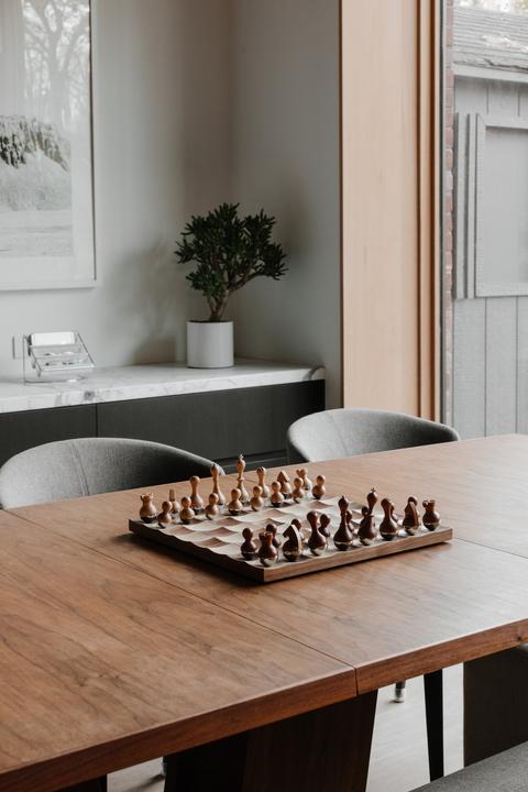 Actual product image Umbra Wobble Chess Set