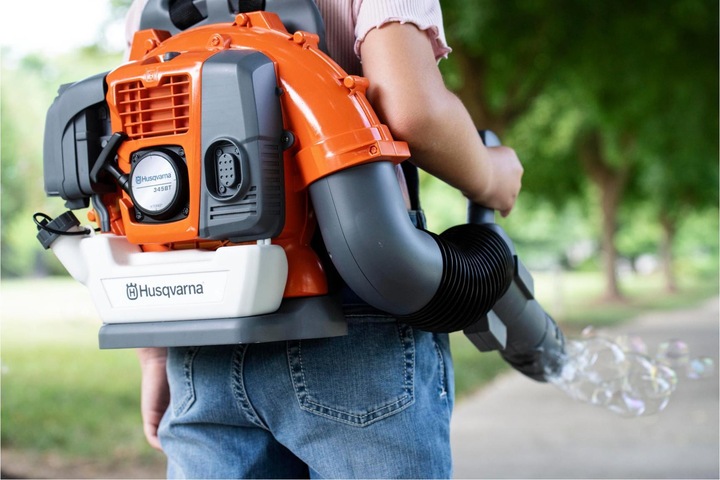 Actual product image Husqvarna Toy Bubble Leaf Blower