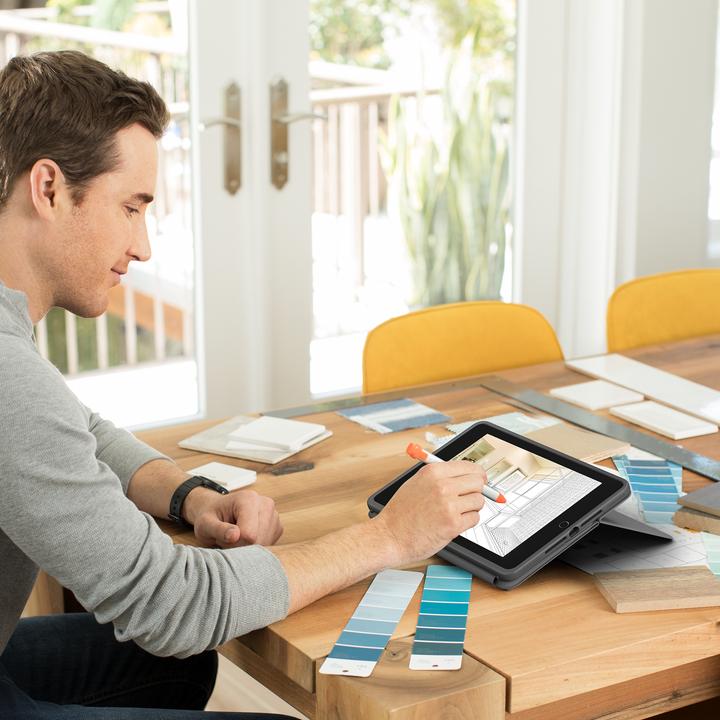 Produktbild Logitech Rugged Folio (CH, iPad 2021 (9. Gen), iPad 2019 (7. Gen), iPad 2020 (8. Gen))