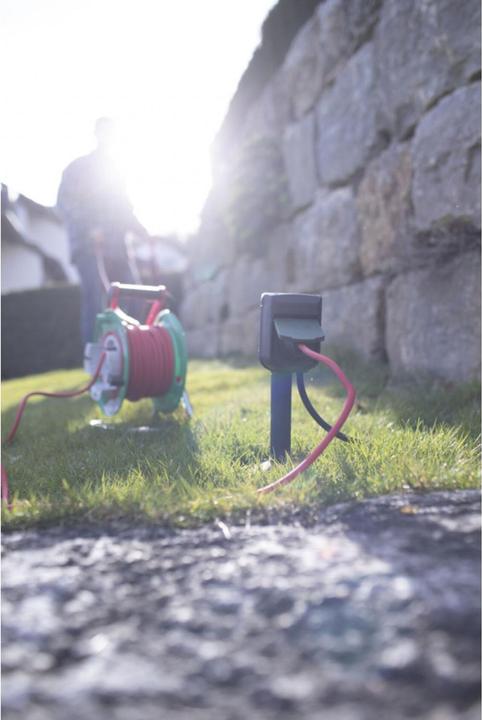 Image du produit Brennenstuhl Prise de jardin Connect WIFI avec piquet de terre et plaque de montage IP44 2-fois 10m H07RN-F3G1,5 (2 x, CEE 7/3, 10 m)