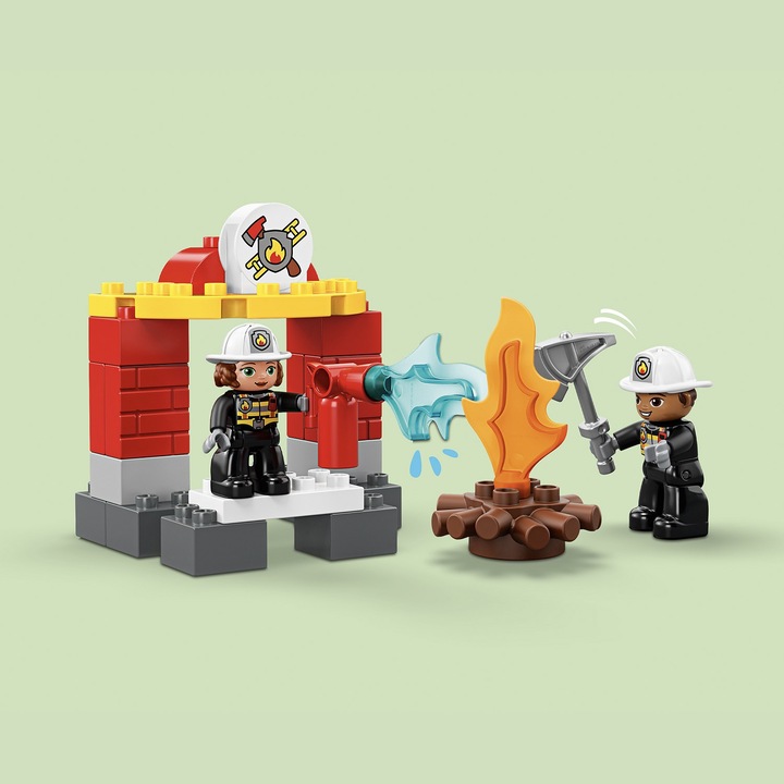 Actual product image LEGO DUPLO fire station (10903)