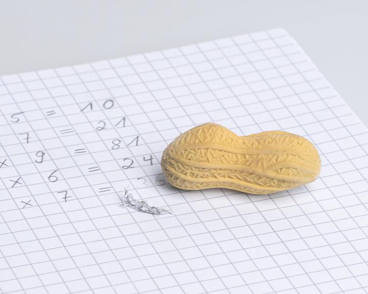 Produktbild Brunnen 3 Radiergummis Erdnuss beige