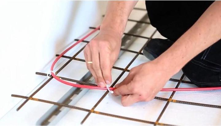 Actual product image Devi HEATING CABLE DEVIFLEX 18T 615W34M