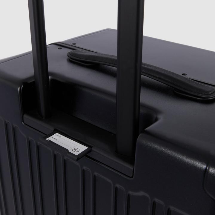 Actual product image Piquadro PQ-Light - Ultra Slim Large hard shell trolley (98 l)