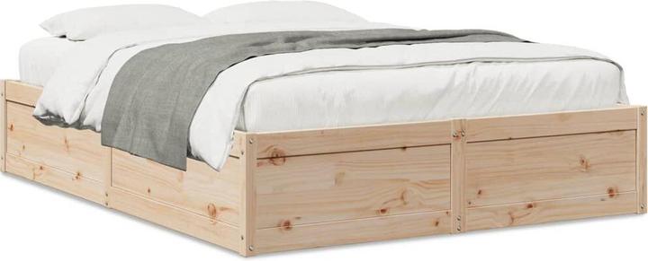 Solid pine wood